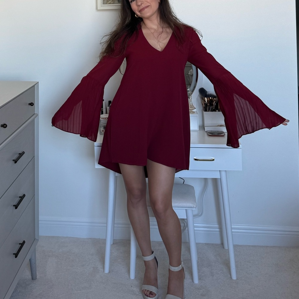 Haute Hippie sheer flare sleeve burgundy mini dress - size 4